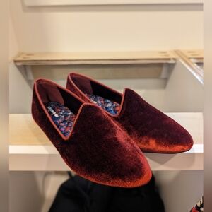 Birdies Heron Velvet Red/Burgundy. Size 6. Never worn, just tried on.